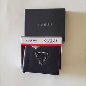 Men's Black Guess Wallets: 22 Items in Stock